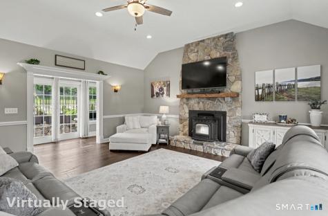 9 Hedge Meadow Lane Newtown CT 06470