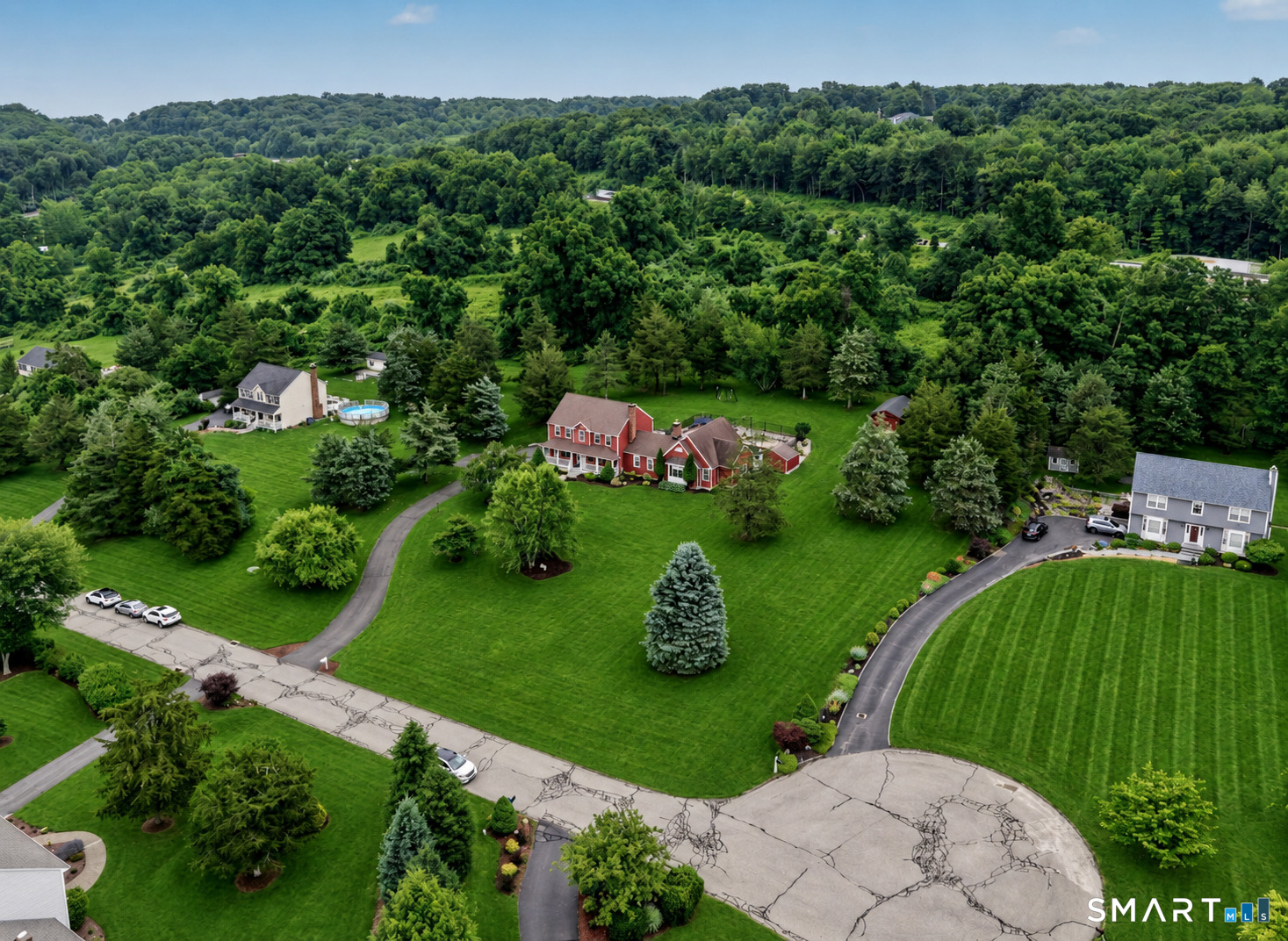 9 Hedge Meadow Lane Newtown CT 06470