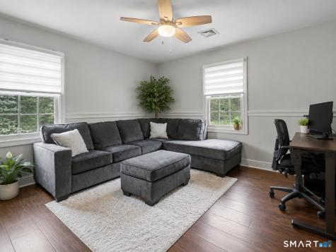 9 Hedge Meadow Lane Newtown CT 06470
