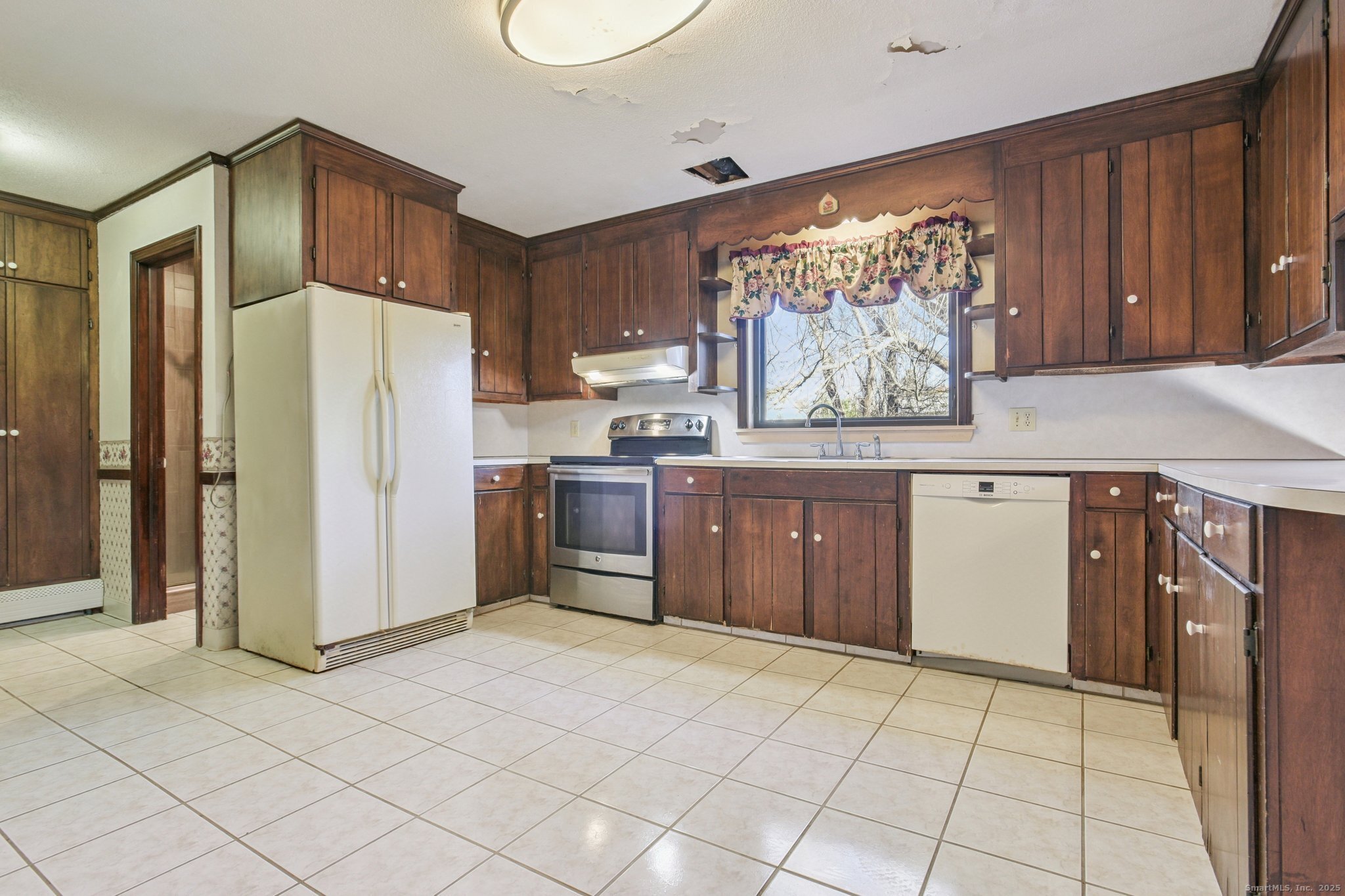 16 Green Avenue Stonington CT 06379