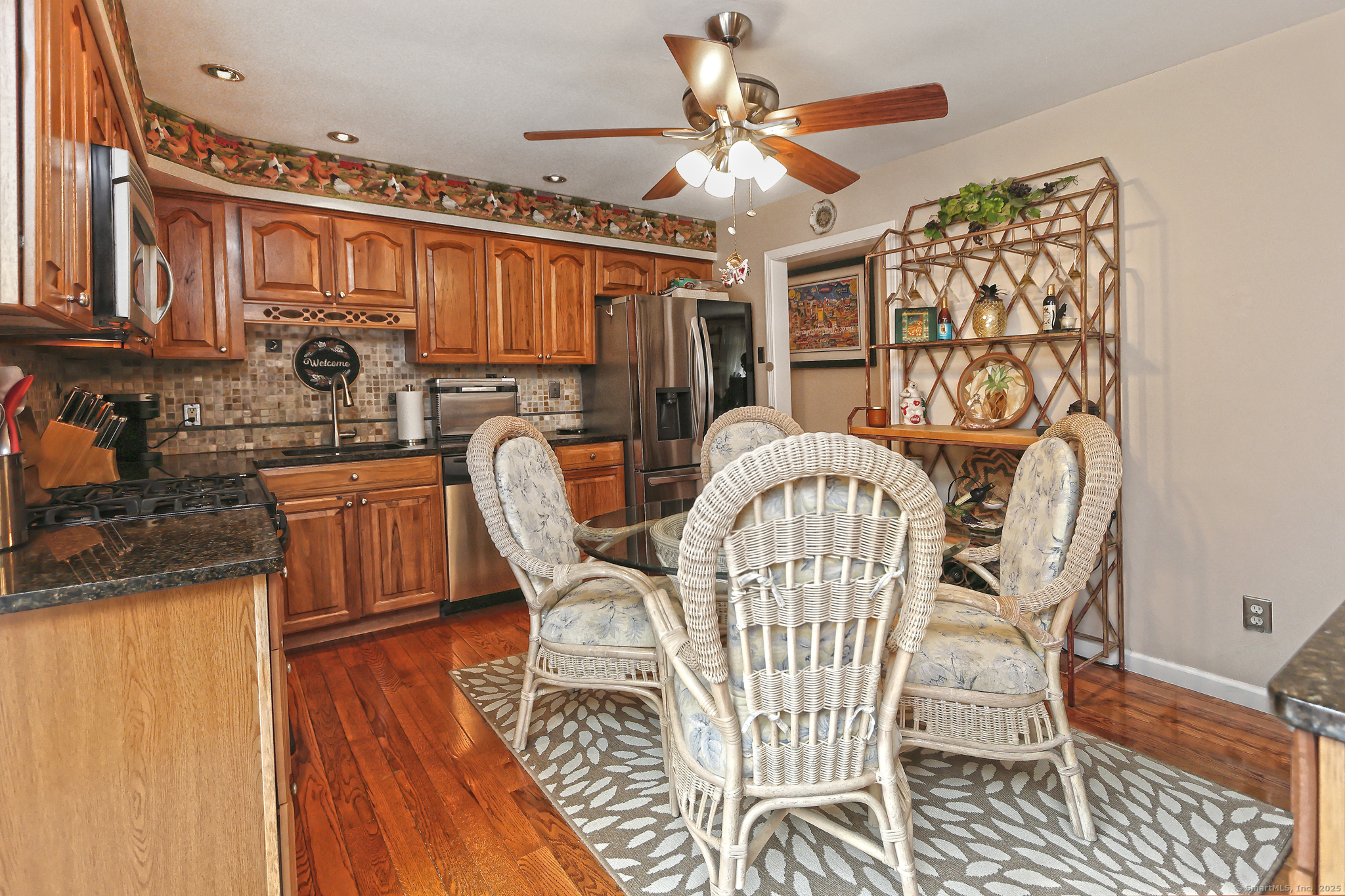 30 Lakeview Drive Milford CT 06460