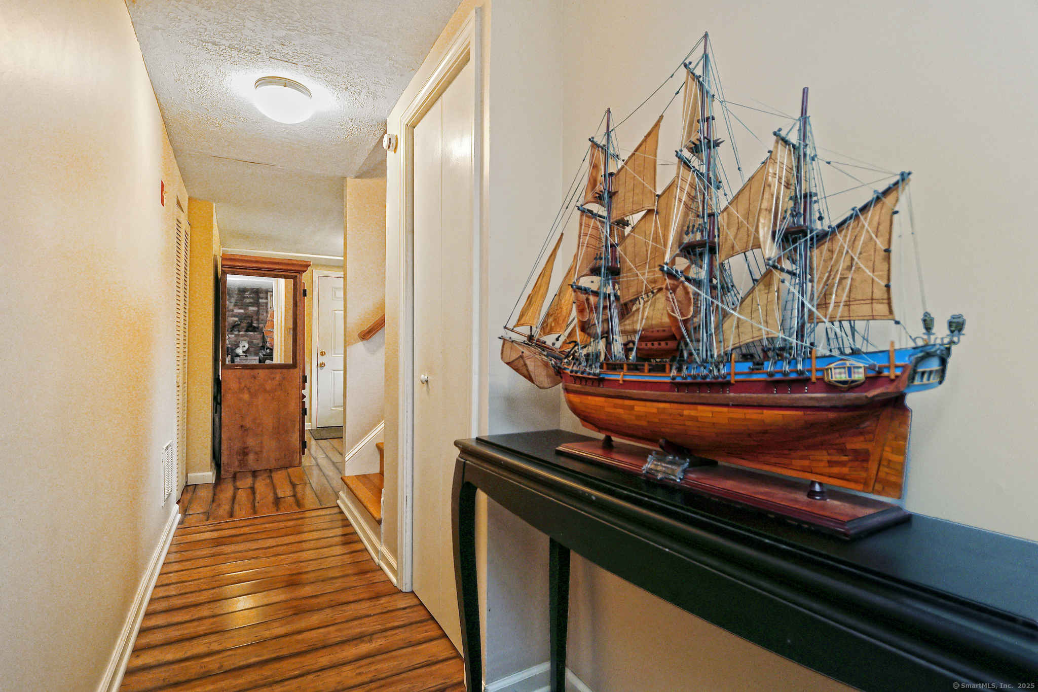 30 Lakeview Drive Milford CT 06460