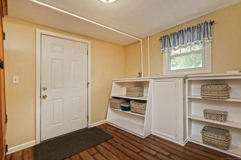 30 Lakeview Drive Milford CT 06460