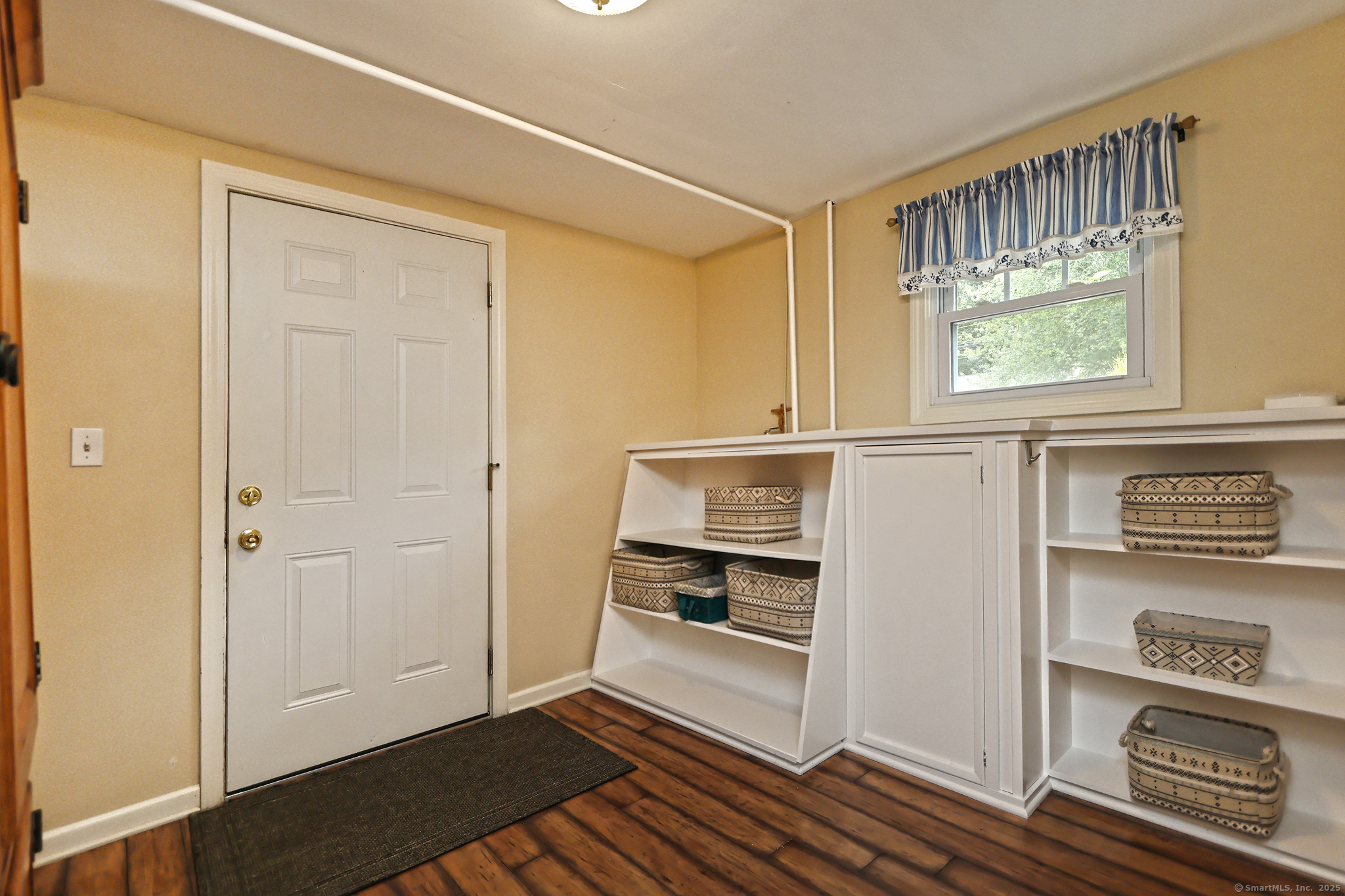 30 Lakeview Drive Milford CT 06460