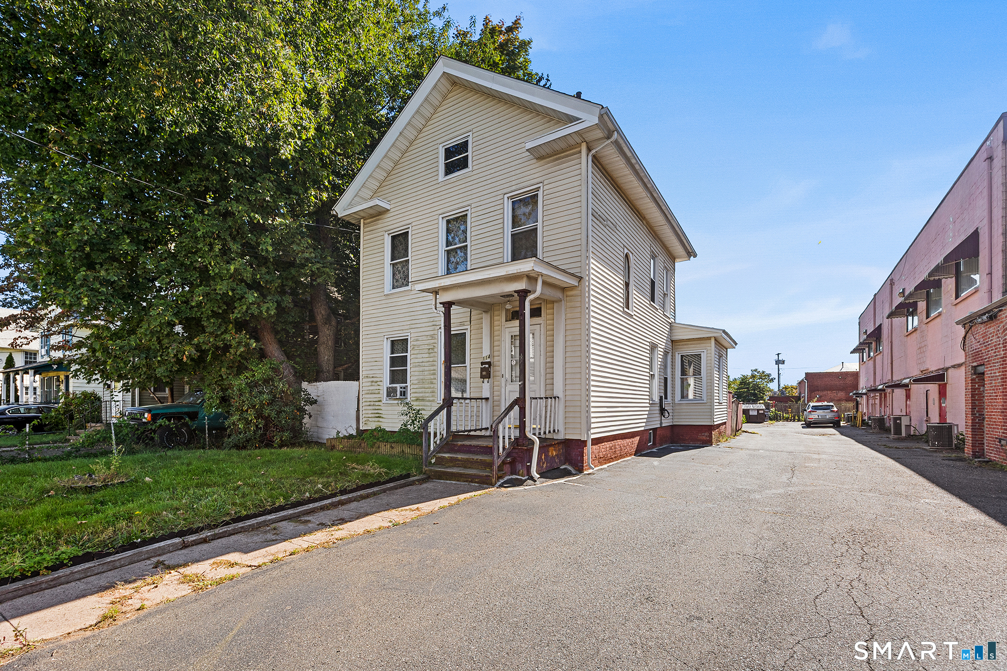 114 Court Street West Haven CT 06516