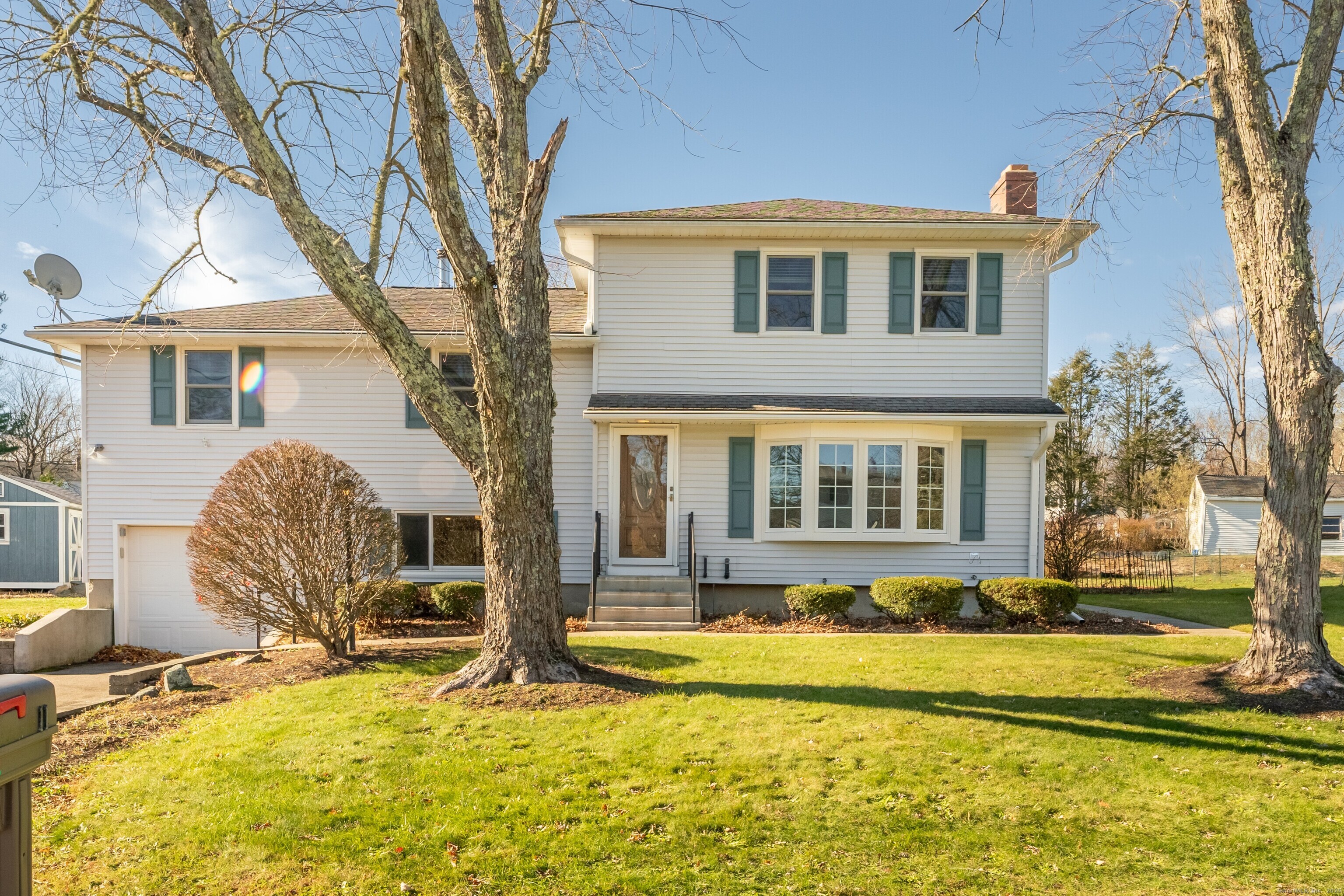 11 Meadow Wood Drive North Stonington CT 06359
