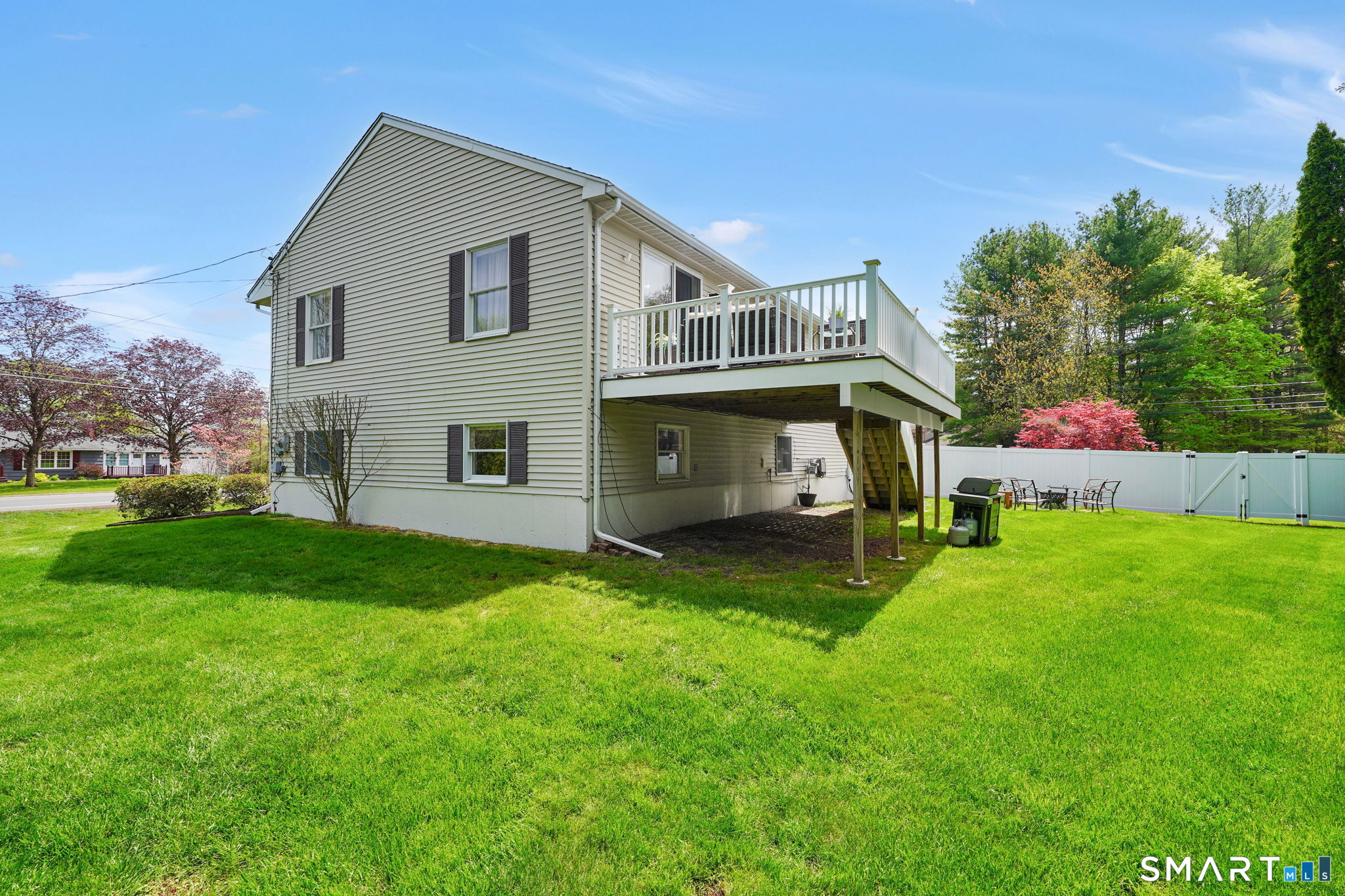 1420 River Blvd Extension Suffield CT 06078