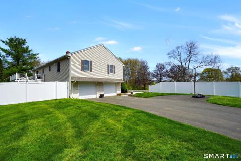 1420 River Blvd Extension Suffield CT 06078