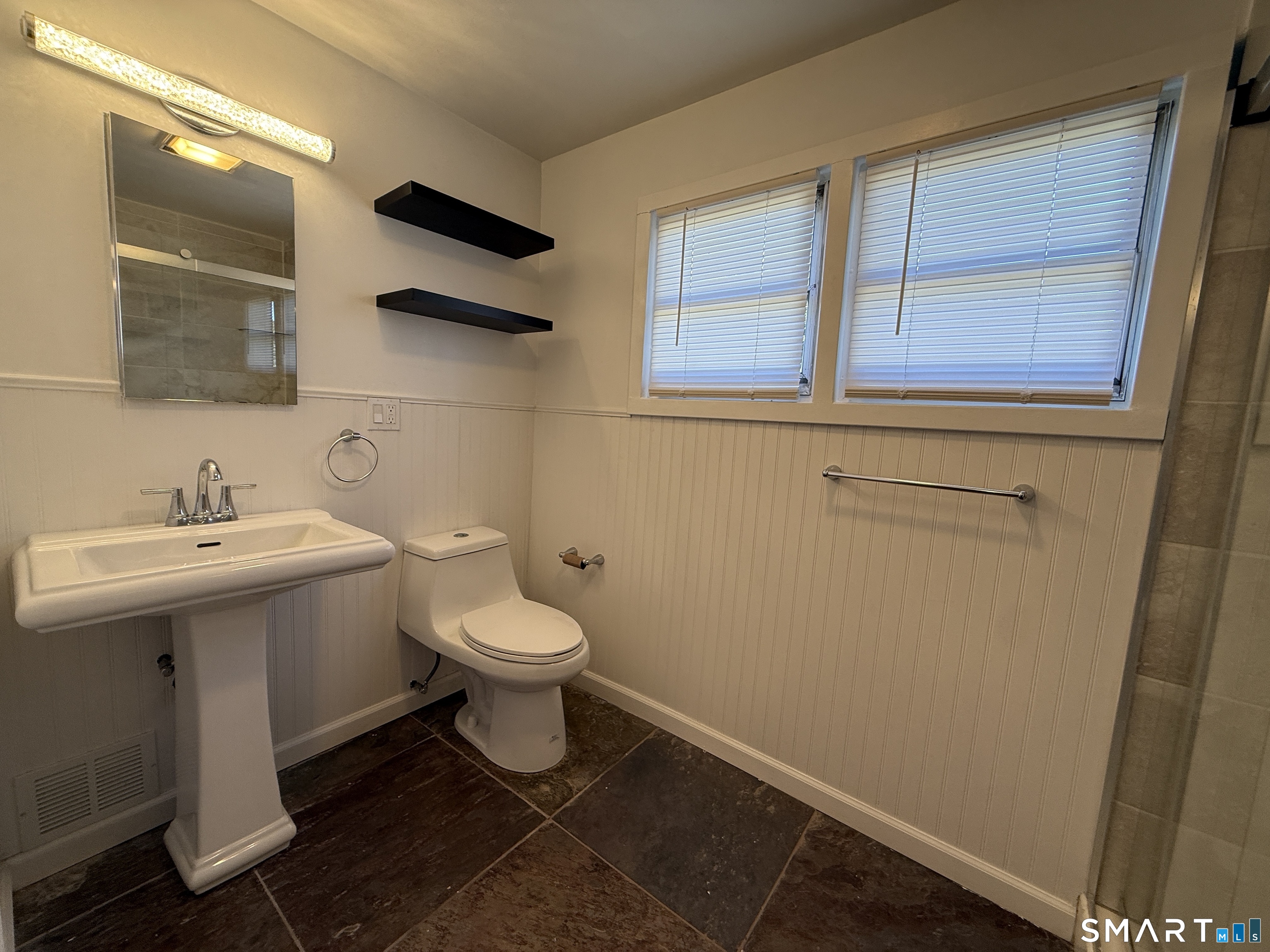 370 Waterville Street Waterbury CT 06710
