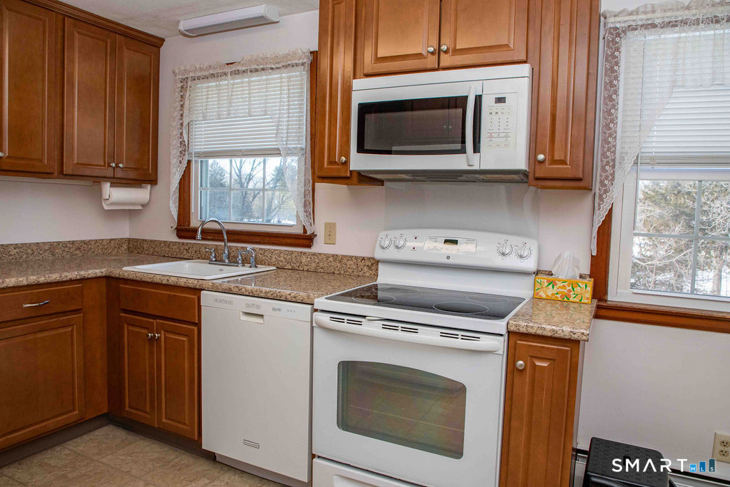 1240 High Road Berlin CT 06037