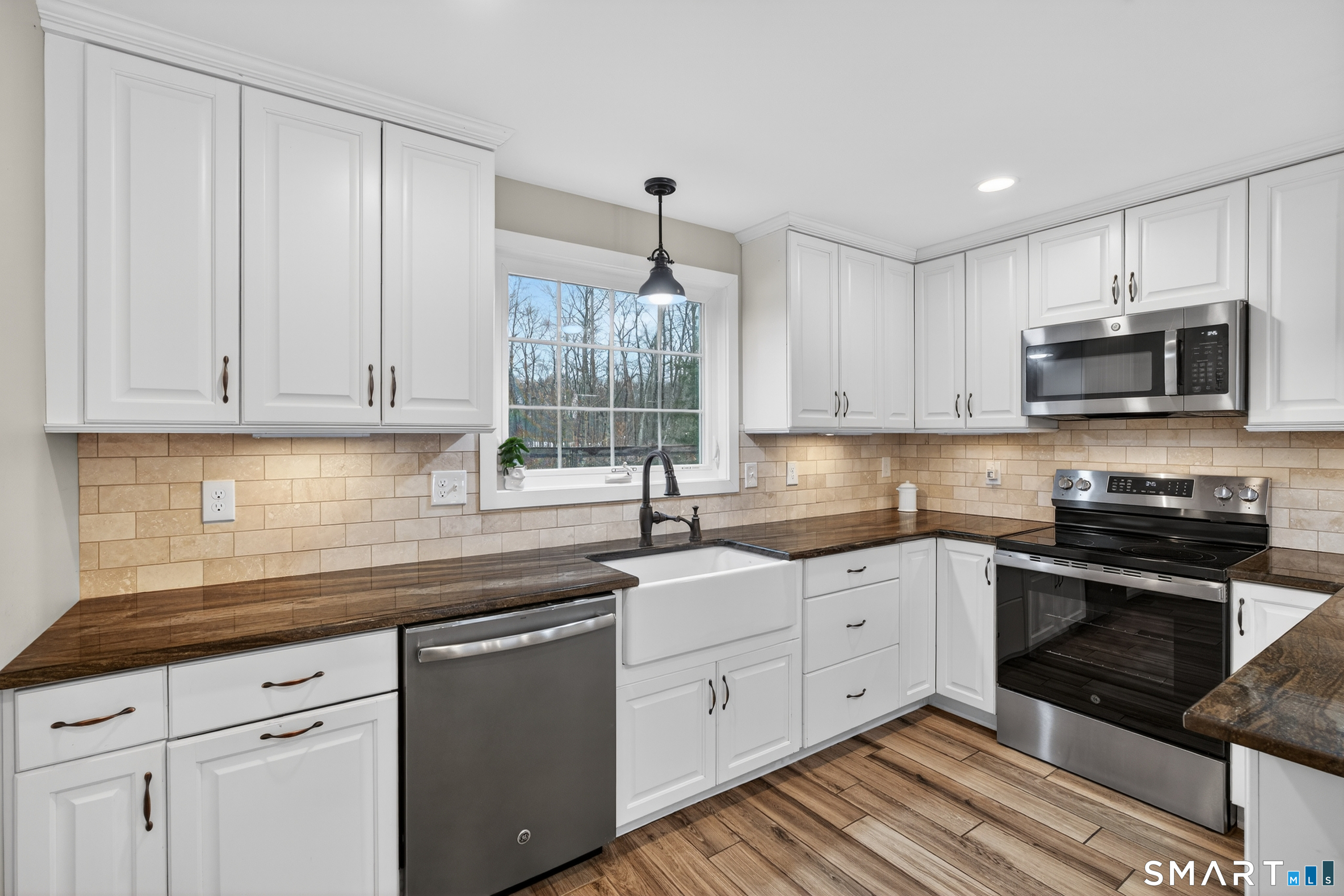 86 Hi Lea Farm Road Colchester CT 06415