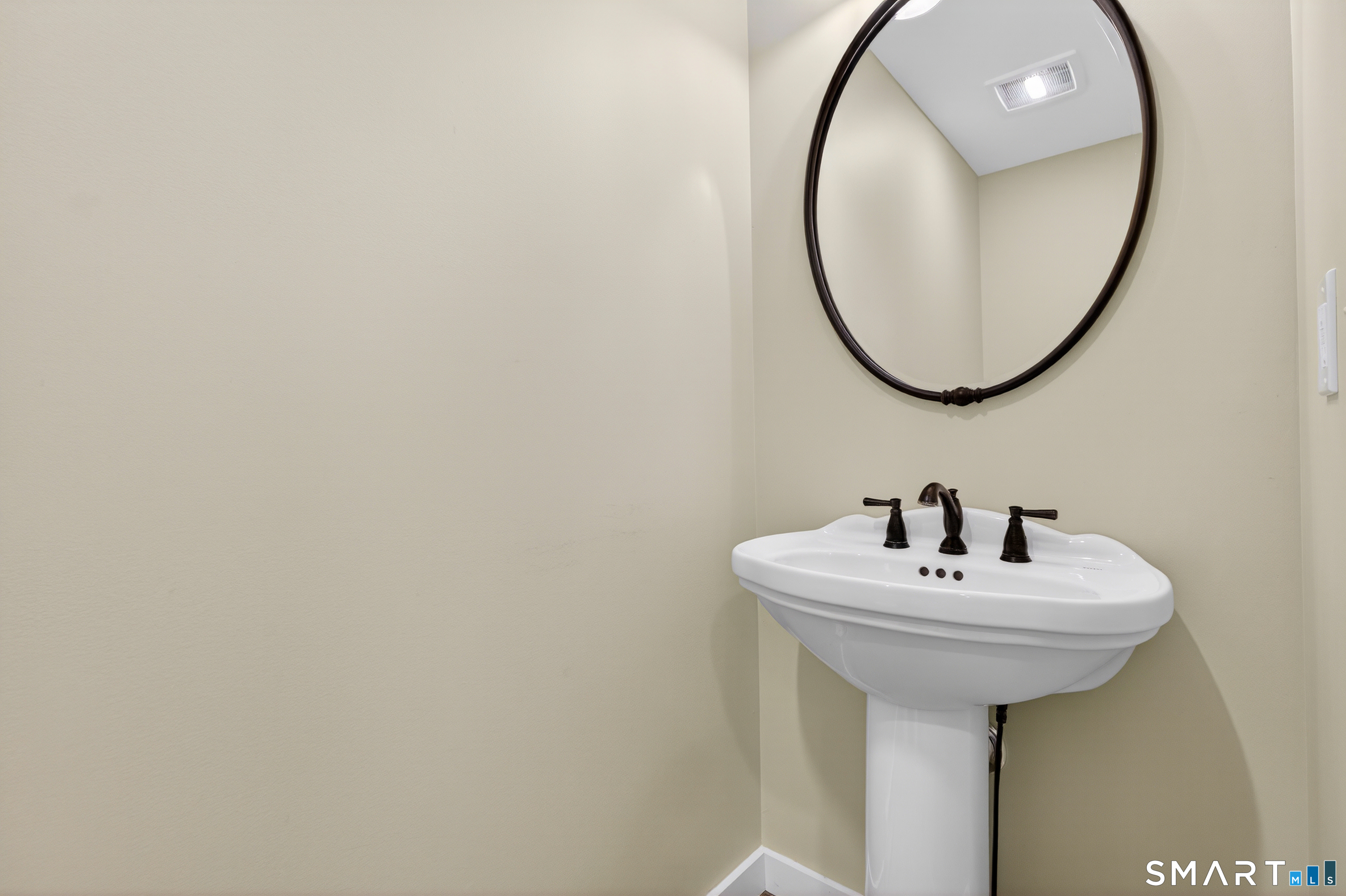 86 Hi Lea Farm Road Colchester CT 06415