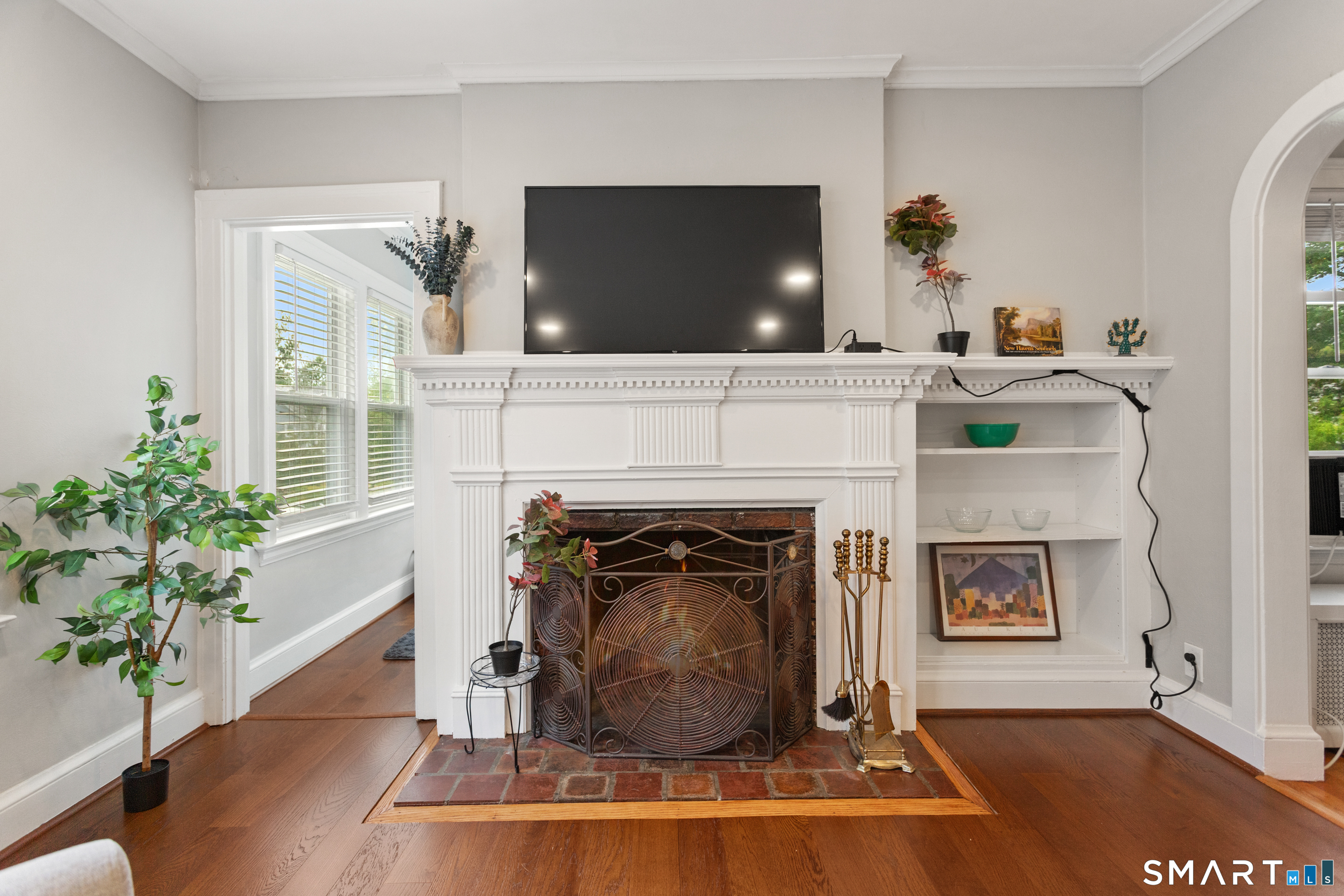 86 Roydon Road New Haven CT 06511