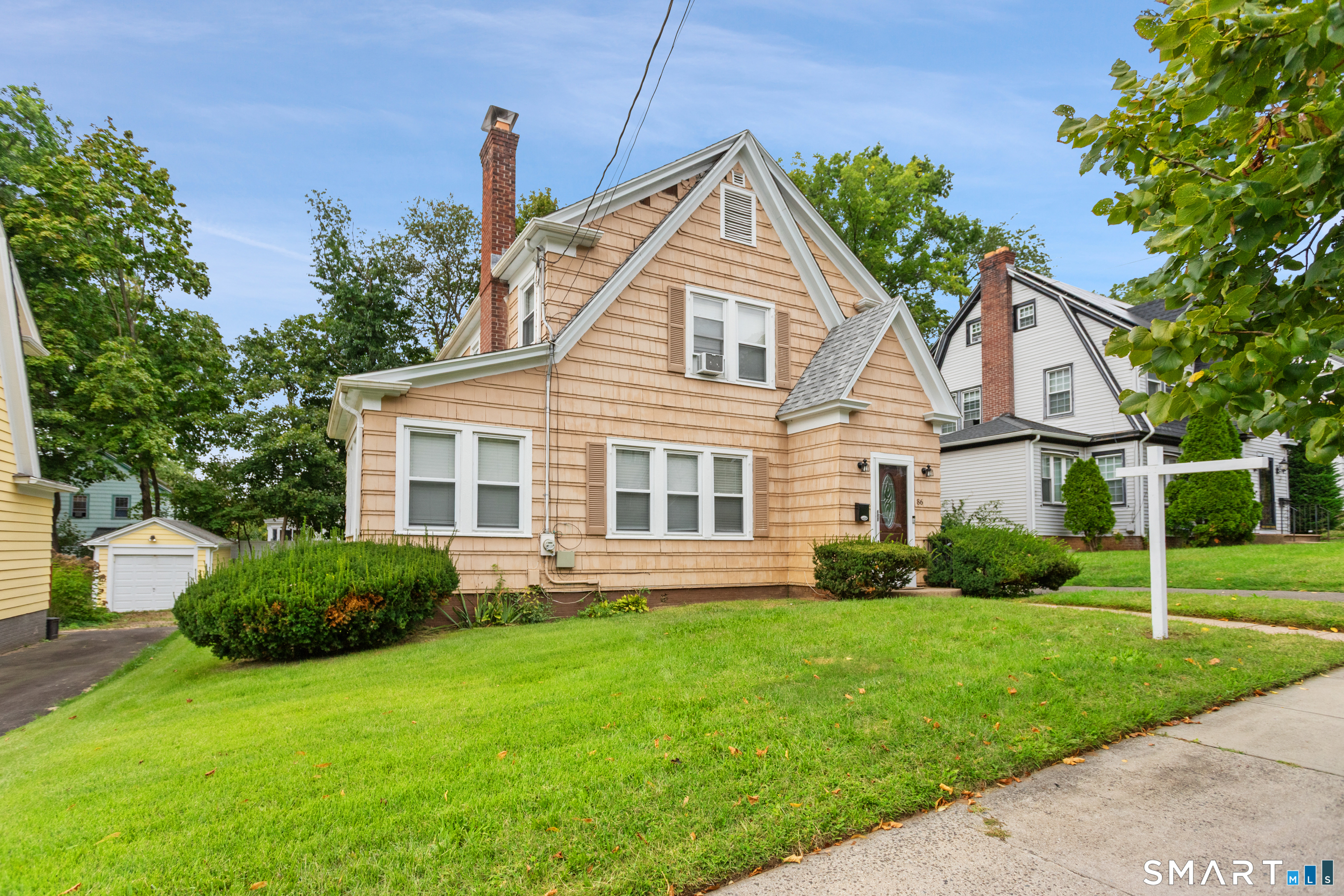 86 Roydon Road New Haven CT 06511