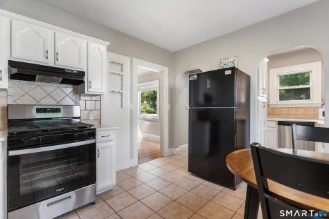 86 Roydon Road New Haven CT 06511