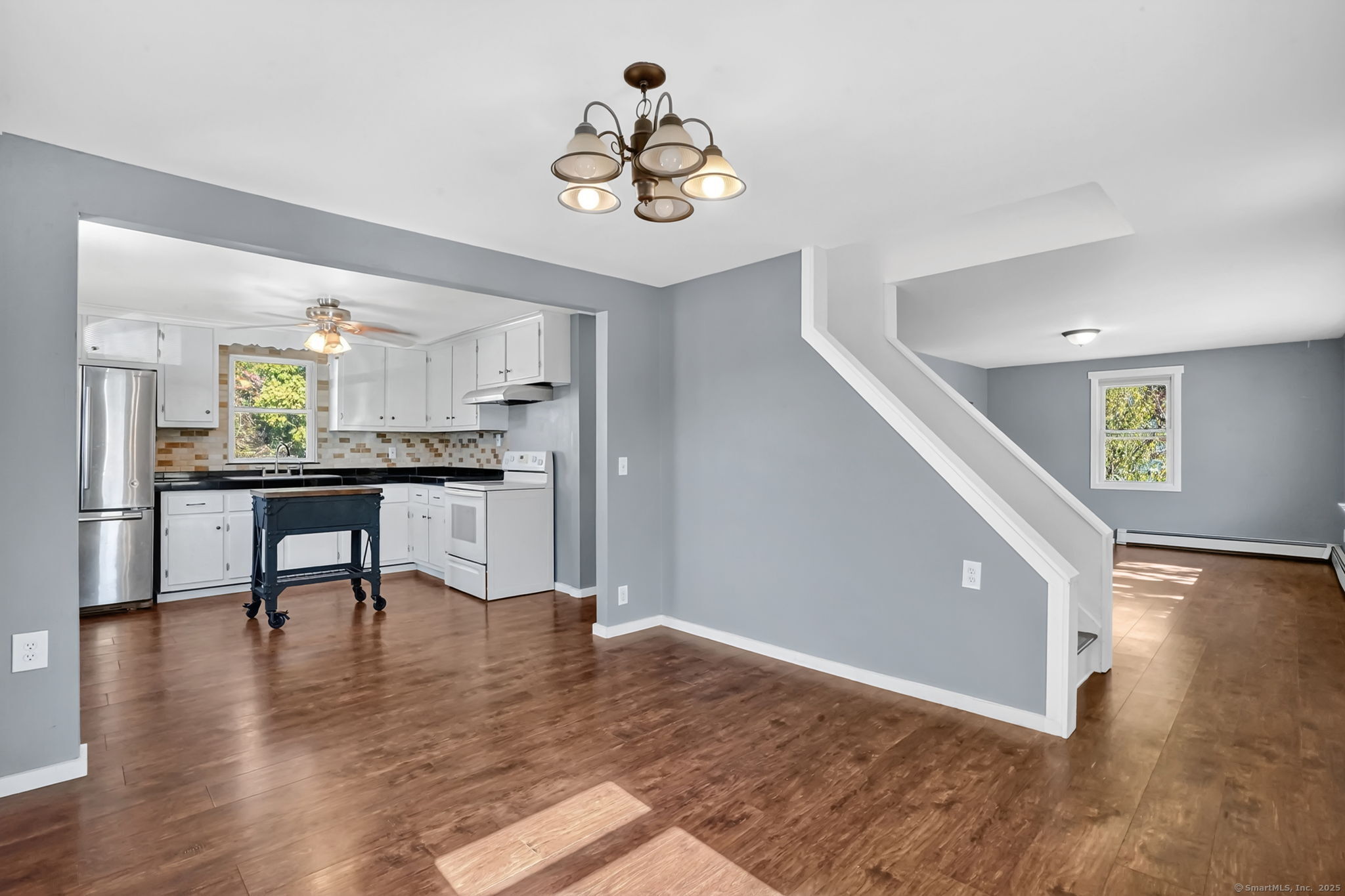 21 King Court Enfield CT 06082