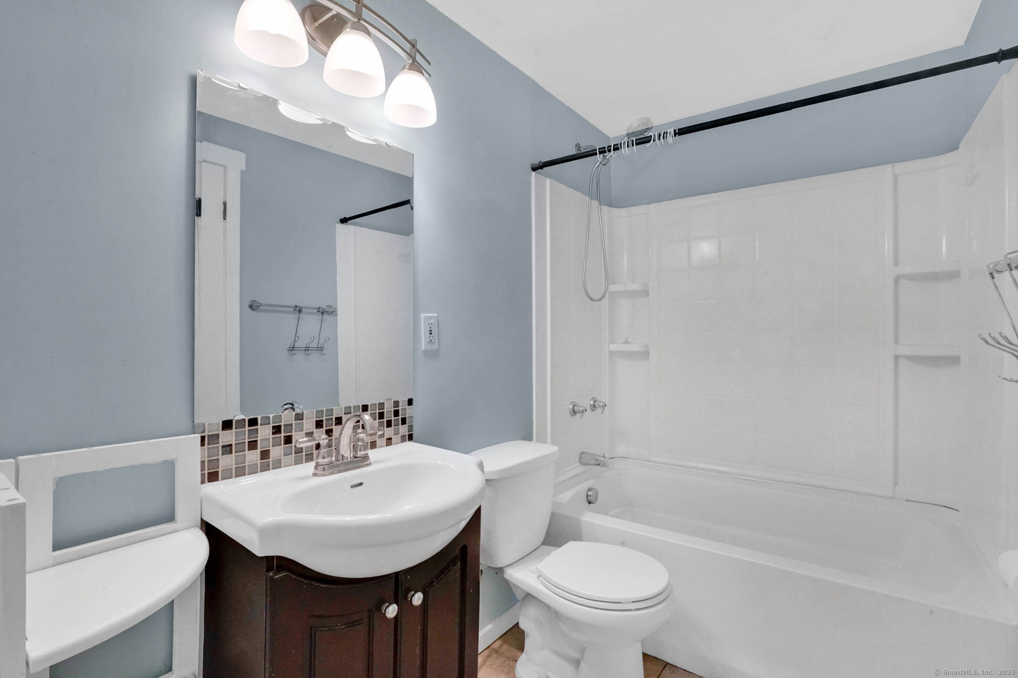 21 King Court Enfield CT 06082