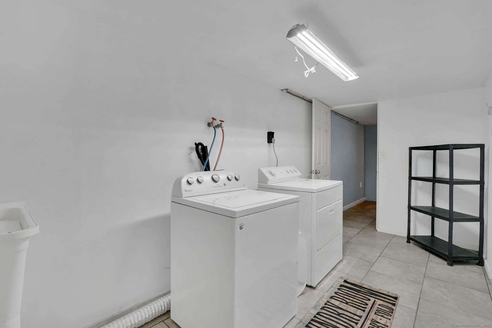 21 King Court Enfield CT 06082