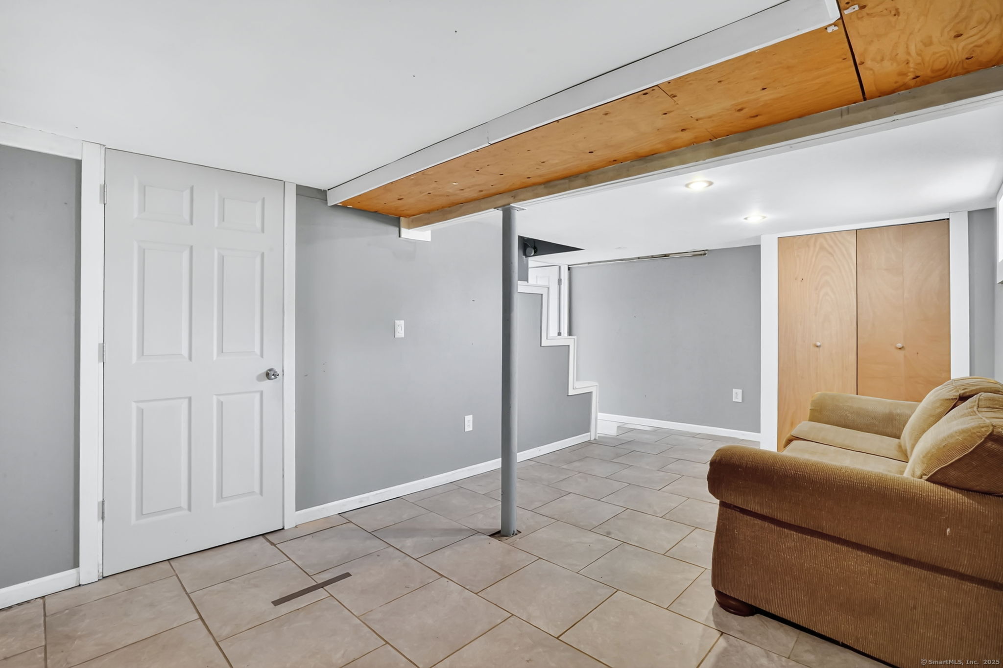 21 King Court Enfield CT 06082