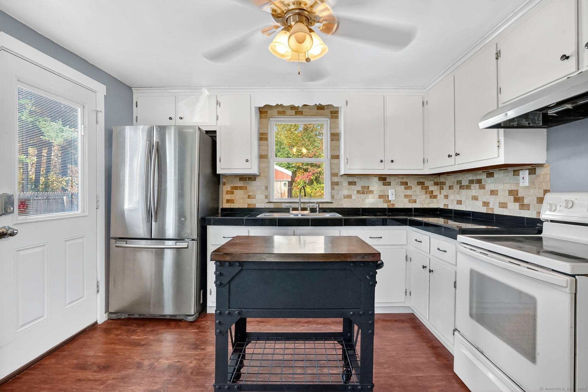 21 King Court Enfield CT 06082