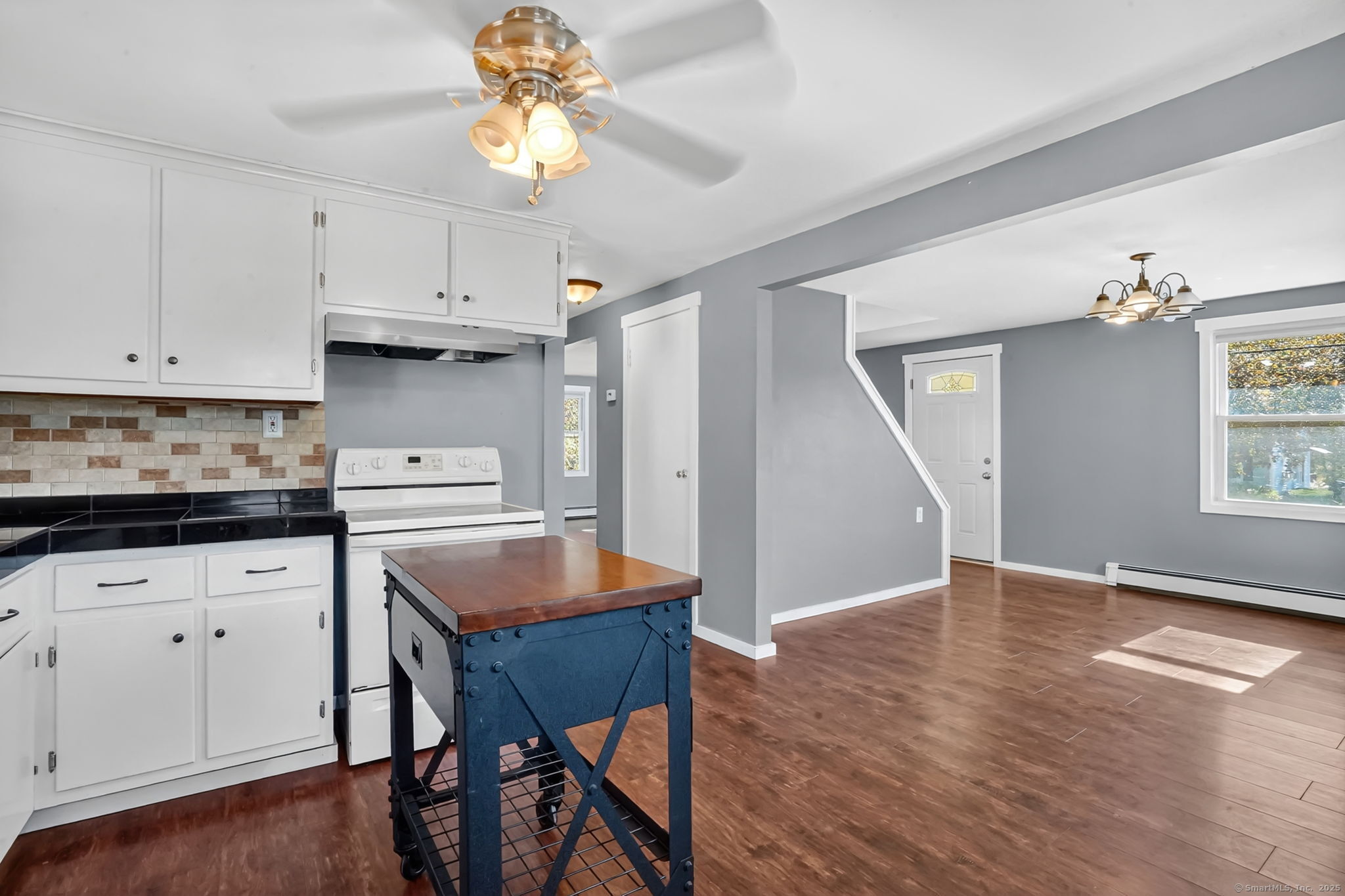 21 King Court Enfield CT 06082