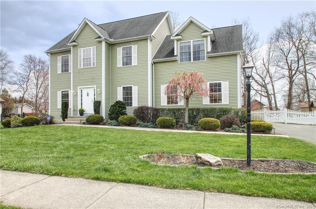 35 Fawn Meadow Drive Naugatuck CT 06770