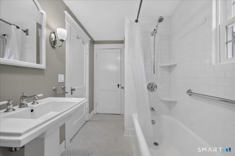 147 High Street Groton CT 06355
