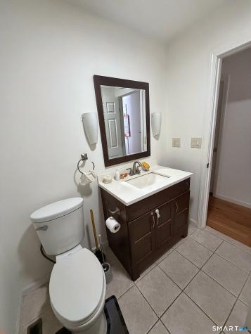 35 Andrea Drive West Haven CT 06516