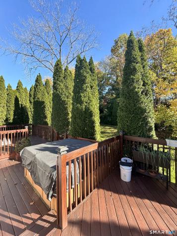 35 Andrea Drive West Haven CT 06516