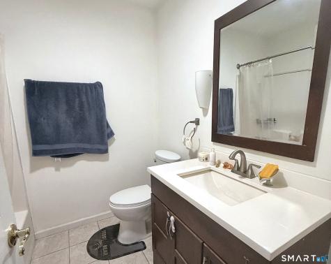 35 Andrea Drive West Haven CT 06516