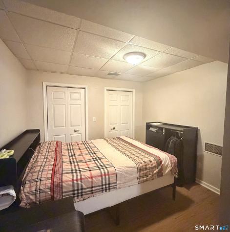 35 Andrea Drive West Haven CT 06516