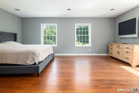 63 Garibaldi Lane New Canaan CT 06840