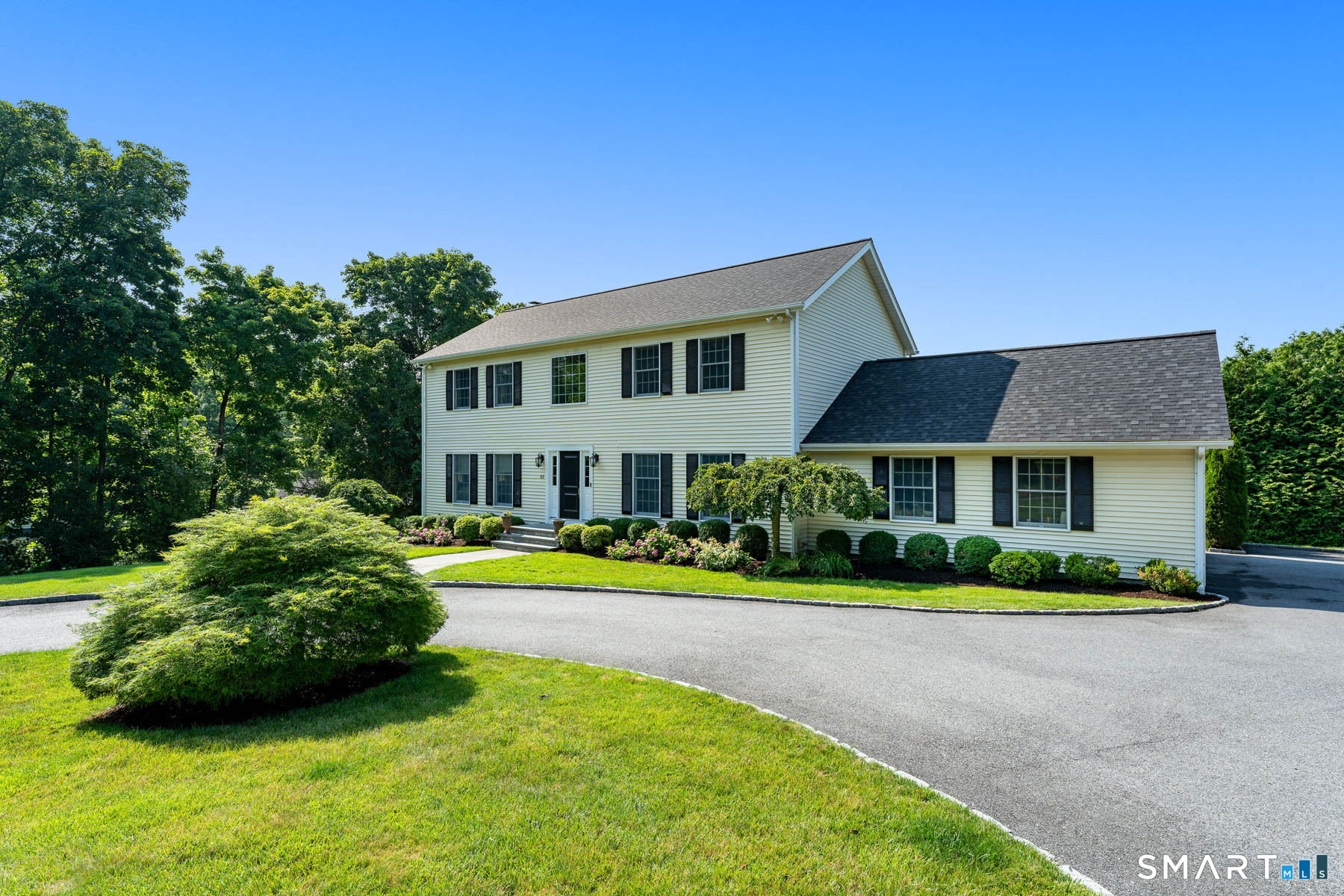 63 Garibaldi Lane New Canaan CT 06840