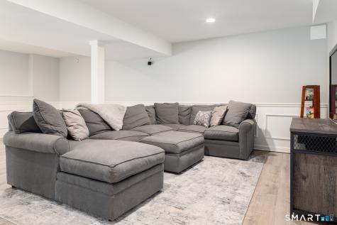 63 Garibaldi Lane New Canaan CT 06840