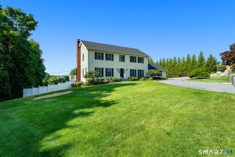 63 Garibaldi Lane New Canaan CT 06840