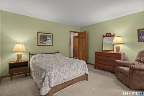26 Greenwood Circle Seymour CT 06483
