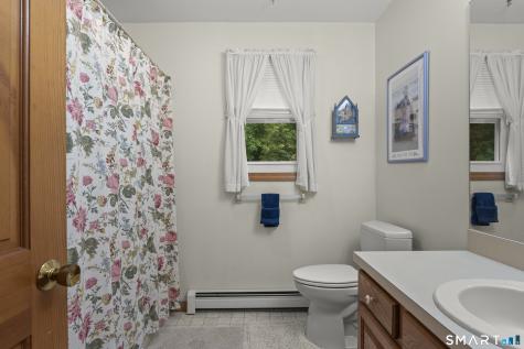 26 Greenwood Circle Seymour CT 06483