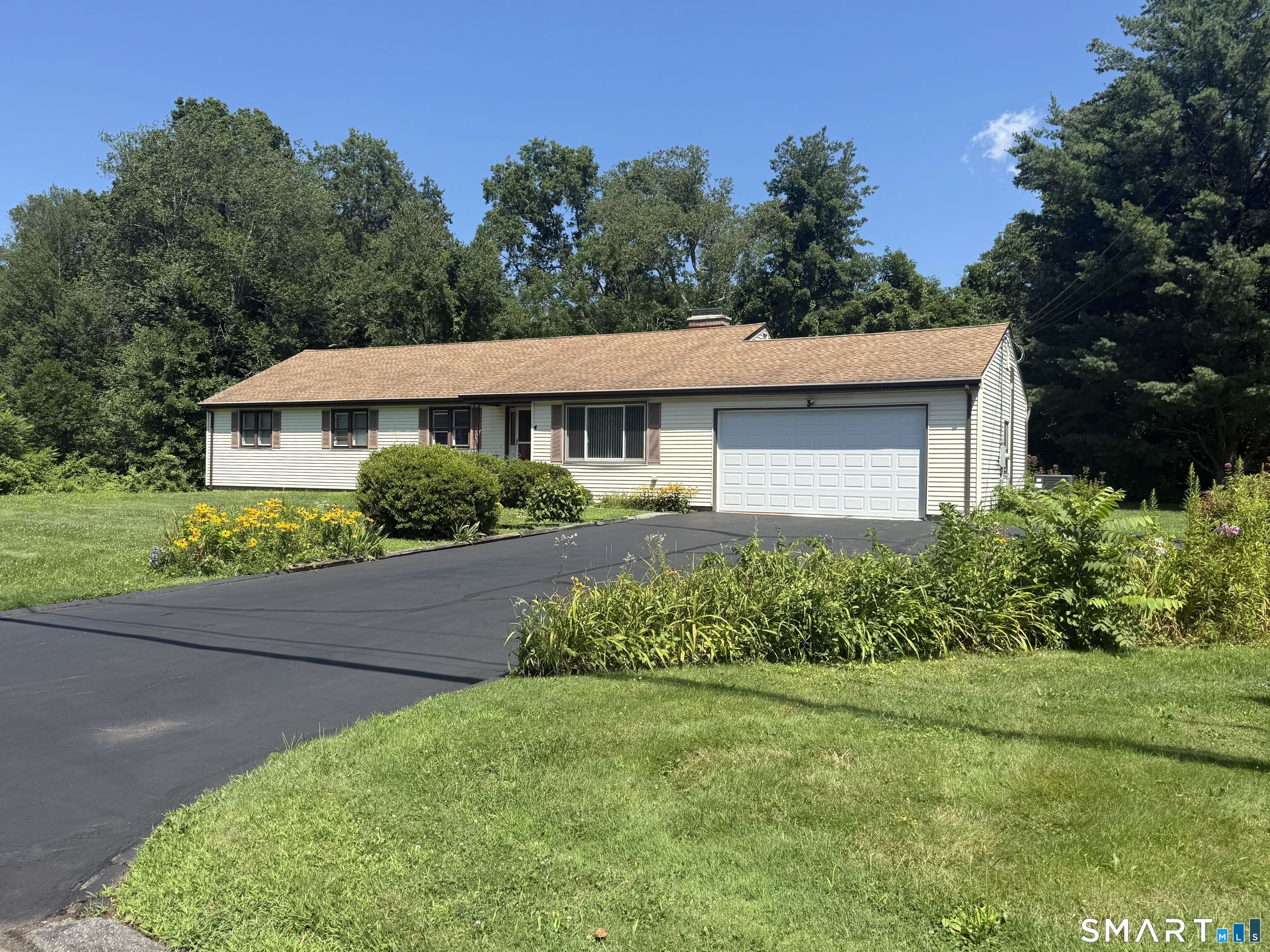 4 Sandpiper Drive Bloomfield CT 06002