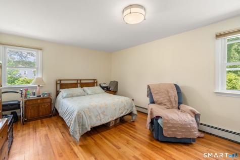 4 Sandpiper Drive Bloomfield CT 06002