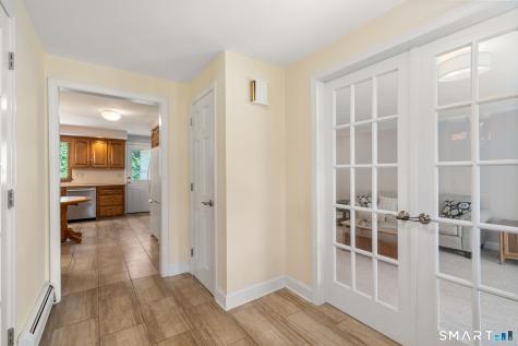 4 Sandpiper Drive Bloomfield CT 06002