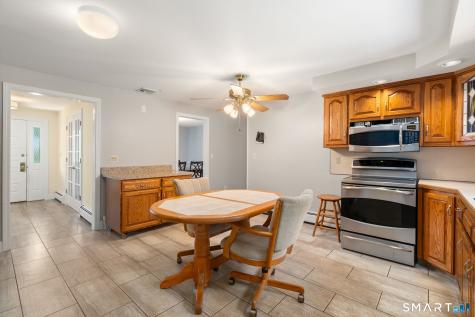 4 Sandpiper Drive Bloomfield CT 06002