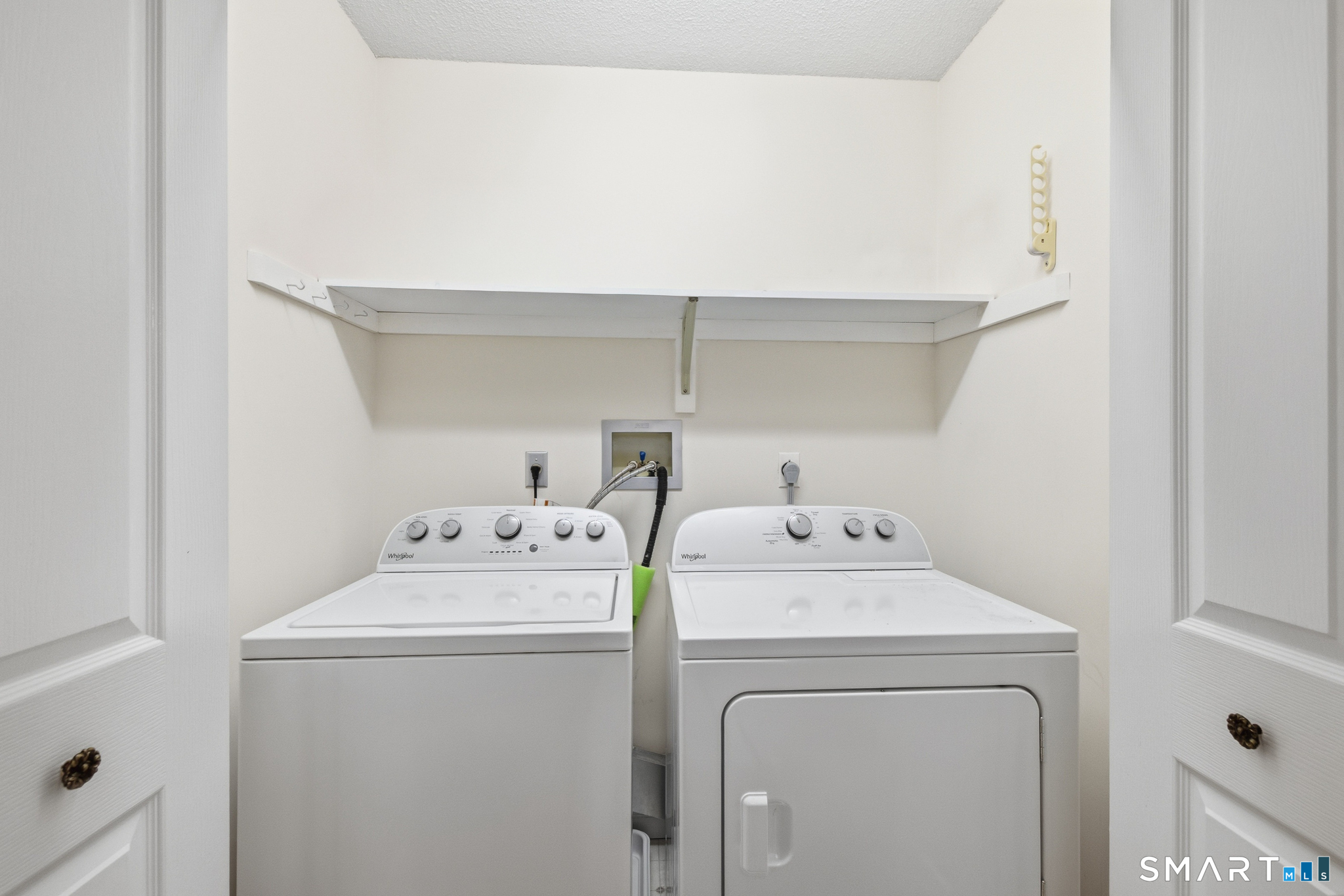 9 Brockway Road Ellington CT 06029
