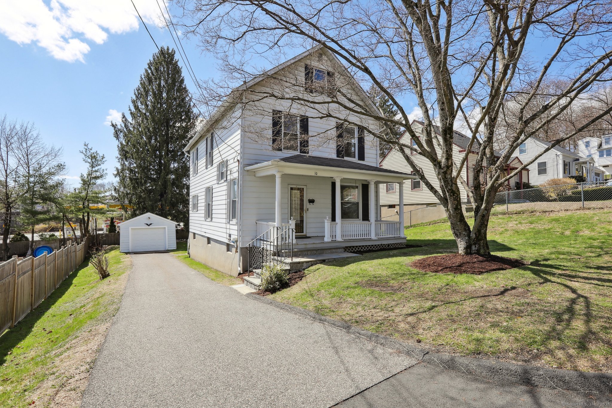 10 Oak Street Danbury CT 06811