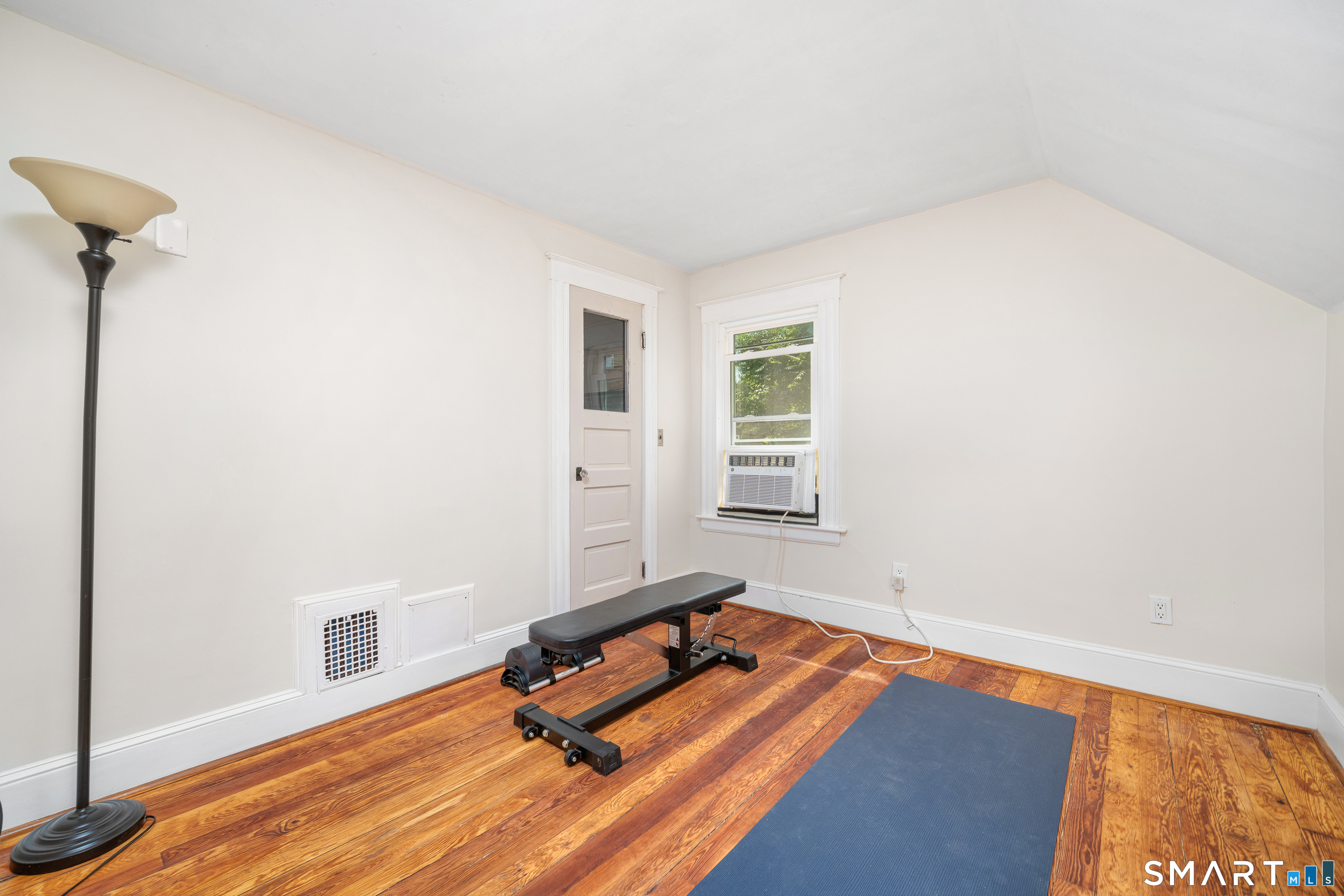 77 Commonwealth Avenue New Britain CT 06053