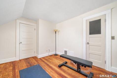 77 Commonwealth Avenue New Britain CT 06053