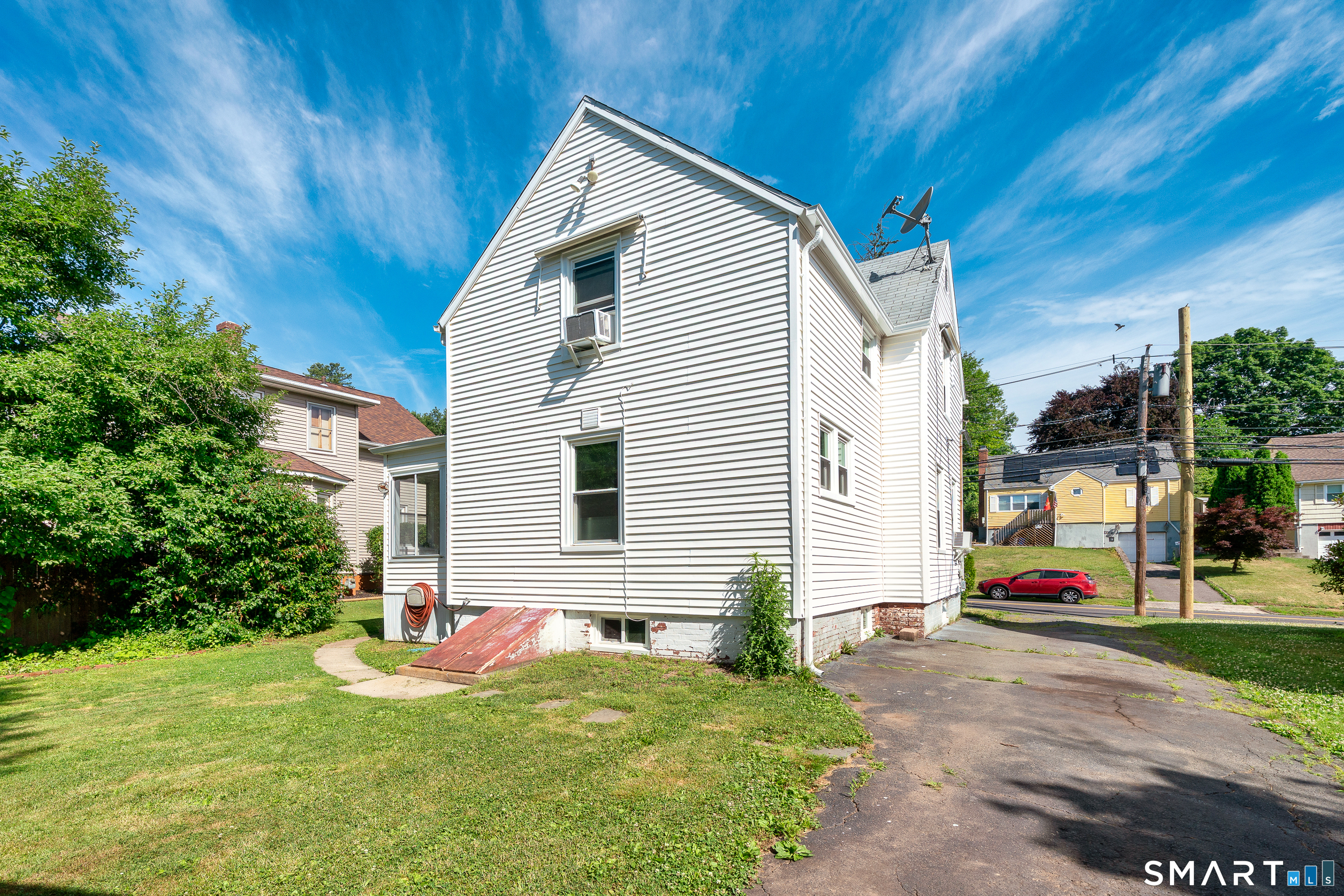 77 Commonwealth Avenue New Britain CT 06053