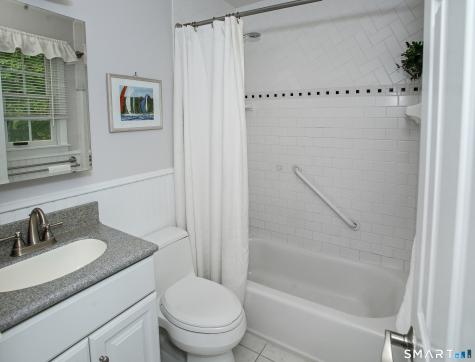 85 Mountain Road Redding CT 06896