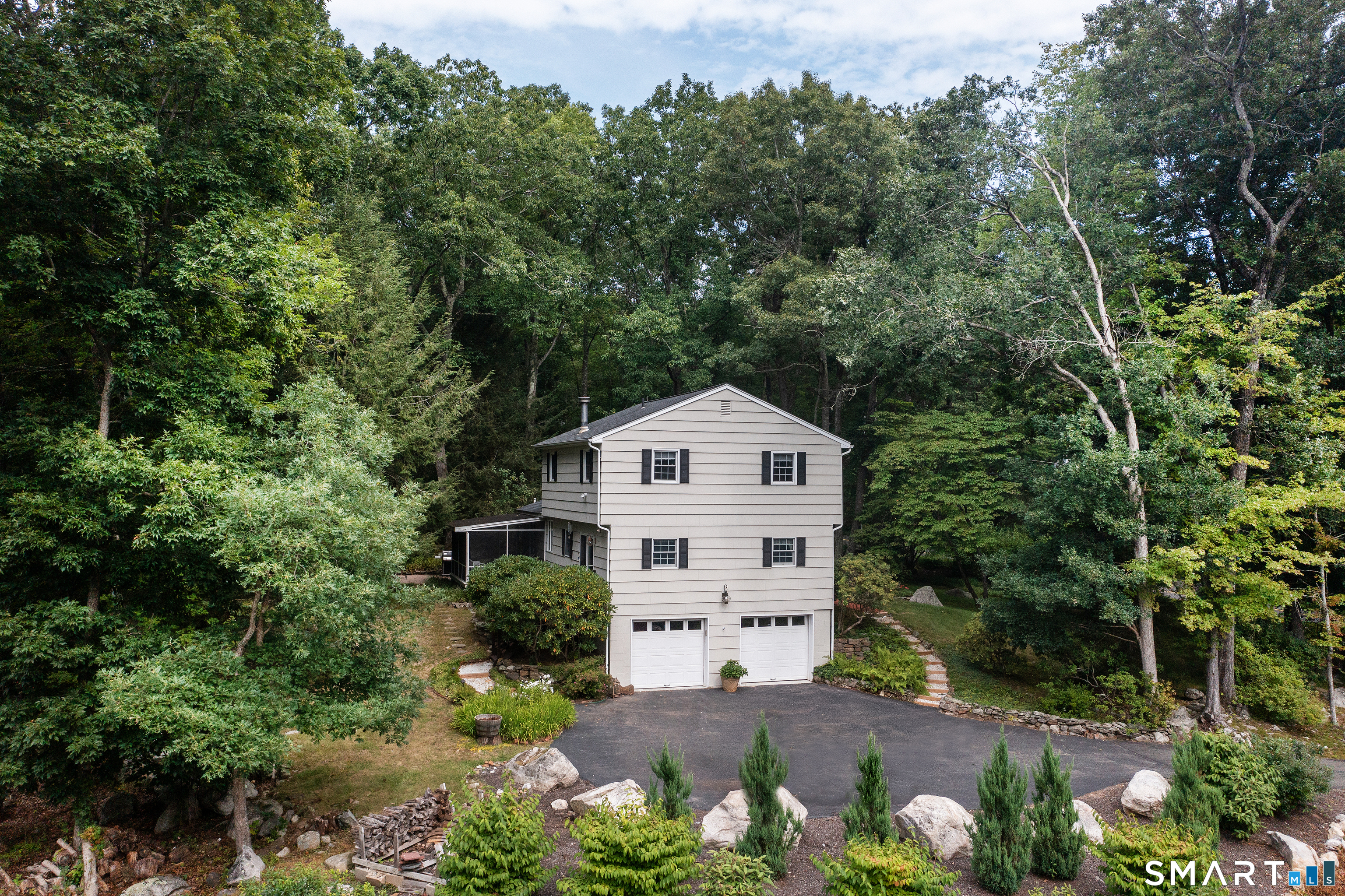 85 Mountain Road Redding CT 06896