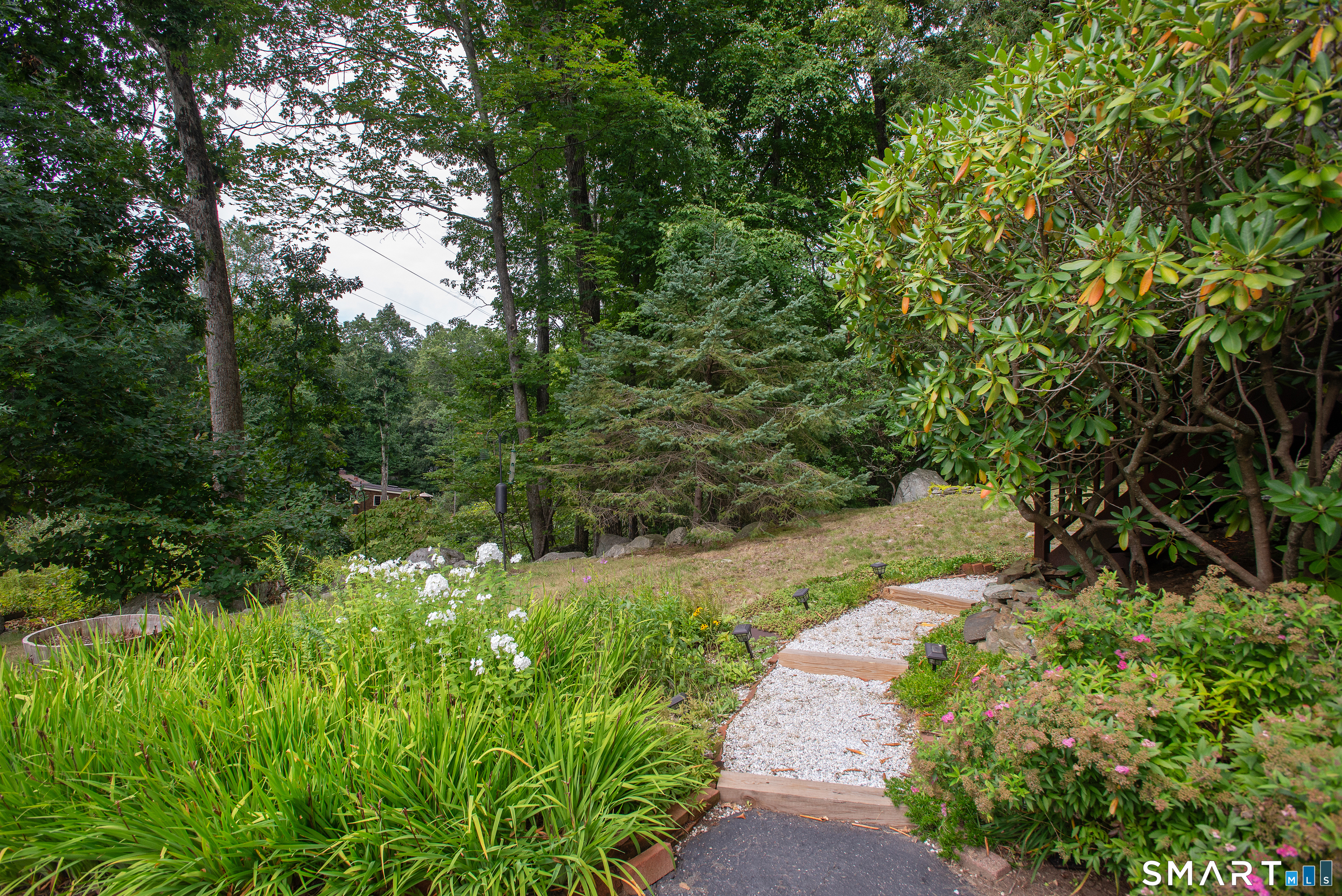 85 Mountain Road Redding CT 06896