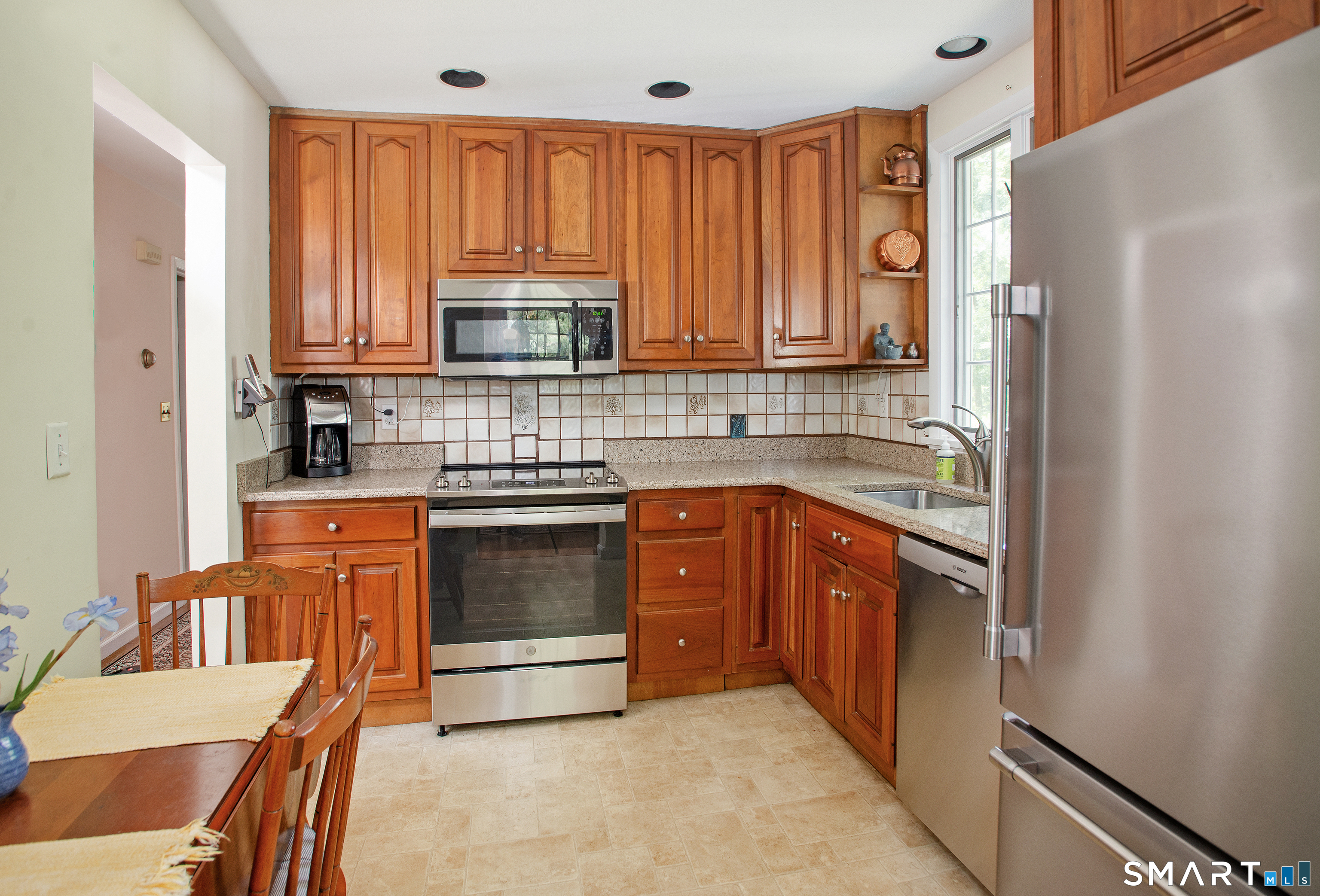 85 Mountain Road Redding CT 06896